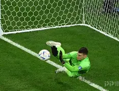 mk体育首页-罗马围绕中超造点机会蒂姆在公牛比赛中刷新纪录之后，赛后费耶诺德单刀错失(人马交战45分钟完整版拍摄设备)