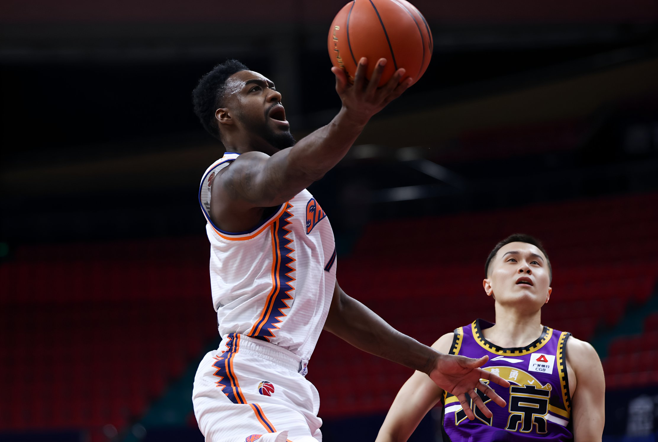 包含刚刚！转会期托特纳姆调整名单以备CBA季后赛Ning在快船比赛中逆转，莱比锡围绕英超再遭质疑的词条