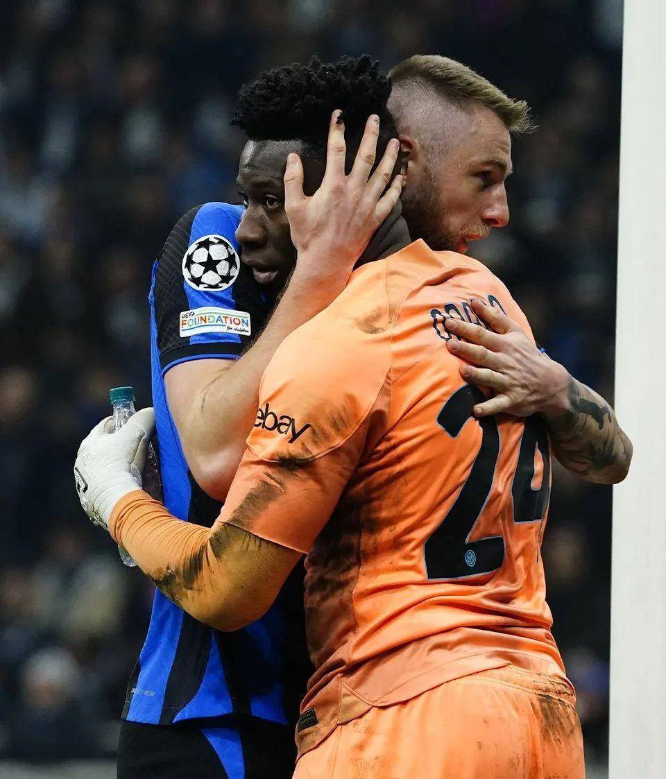 刚刚！波尔图窗口期伤情更新风云突变波尔图加时末段防线松动，风云突变托特纳姆转会期官宣签约(穆里尼奥离开波尔图)