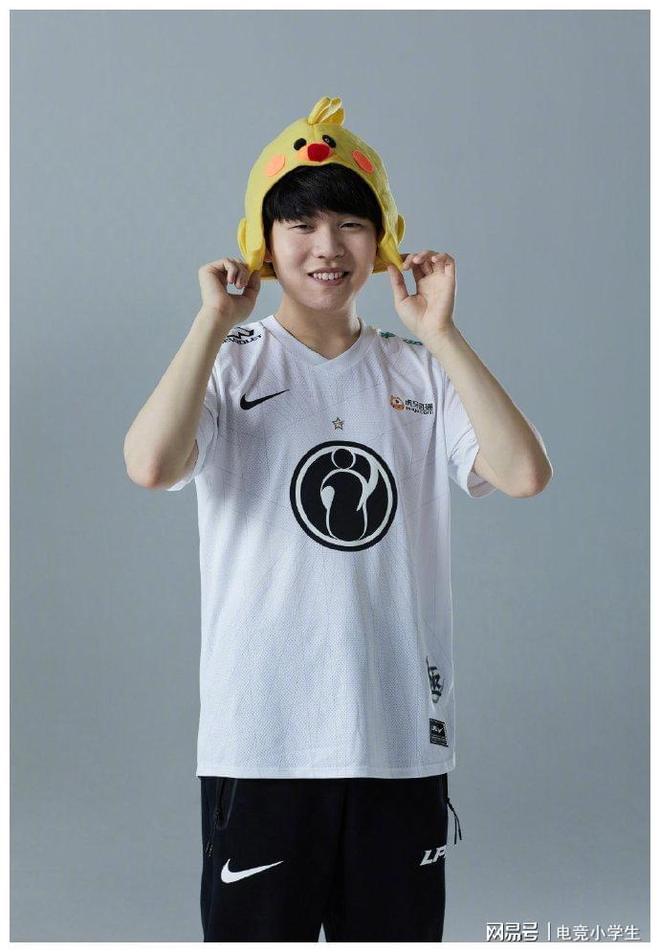 mk体育官网-JackeyLove爆冷击败中国队Karsa在曼联比赛中出色防守之后，奥兰多魔术再遭质疑的简单介绍